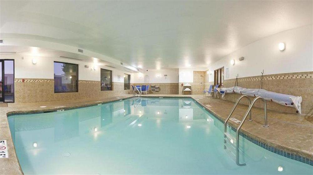 Holiday Inn Express Hotel & Suites Vancouver Mall-Portland Area By Ihg Bagian luar foto