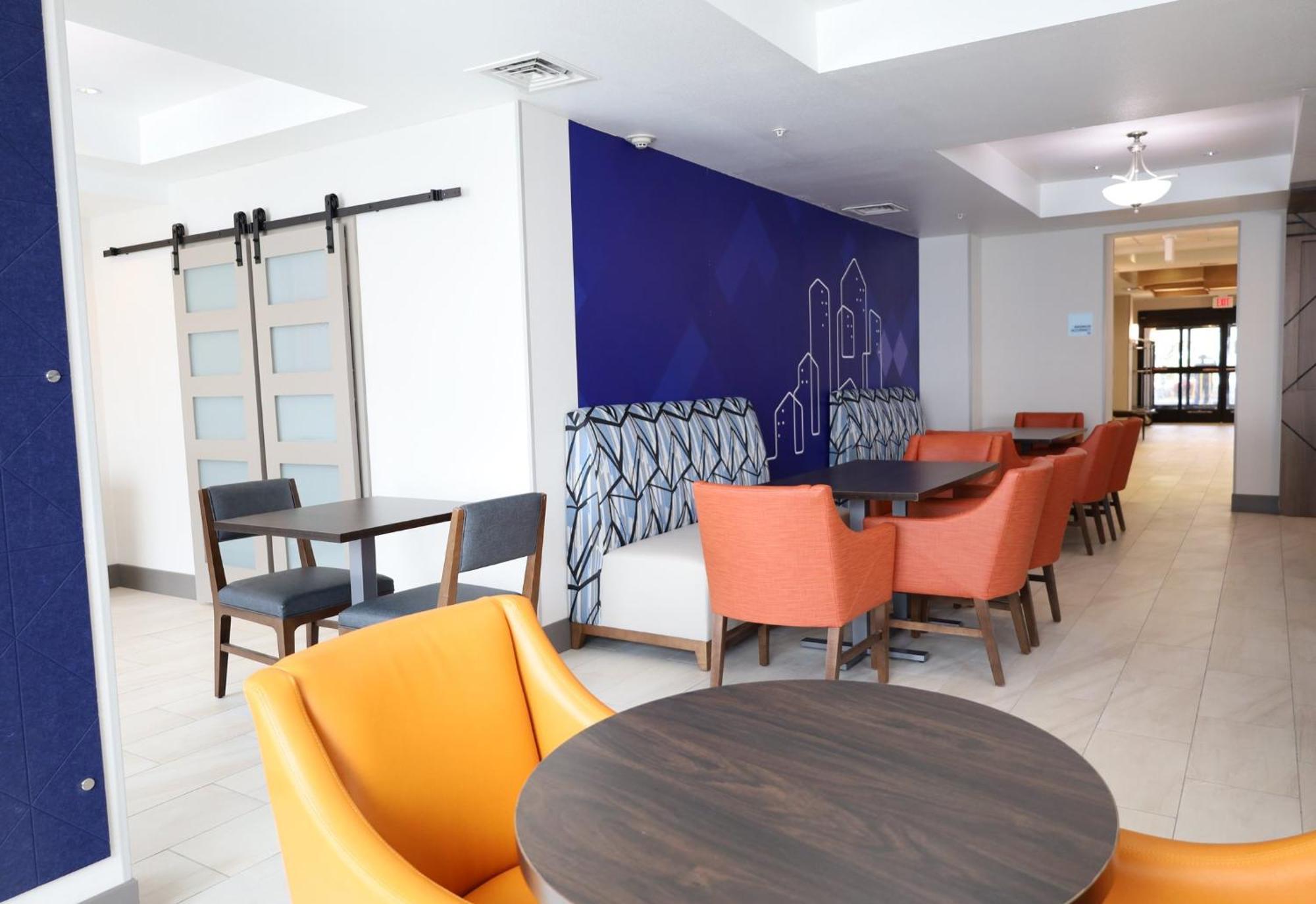 Holiday Inn Express Hotel & Suites Vancouver Mall-Portland Area By Ihg Bagian luar foto